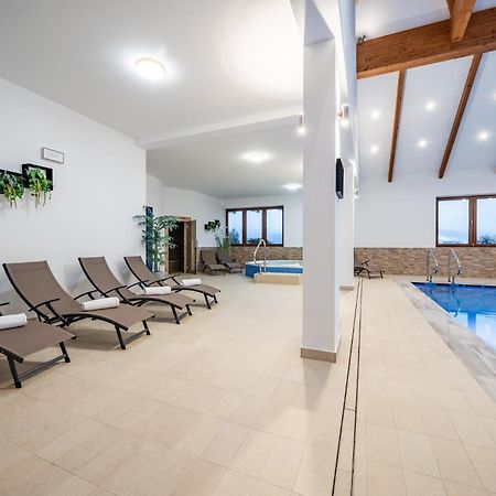 Kaniowka Ski Resort- Relaks W Gorach Z Basenem, Sauna I Jacuzzi ビャウカ エクステリア 写真