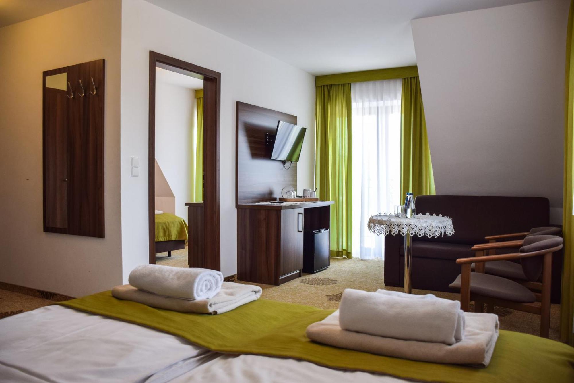 Kaniowka Ski Resort- Relaks W Gorach Z Basenem, Sauna I Jacuzzi ビャウカ エクステリア 写真