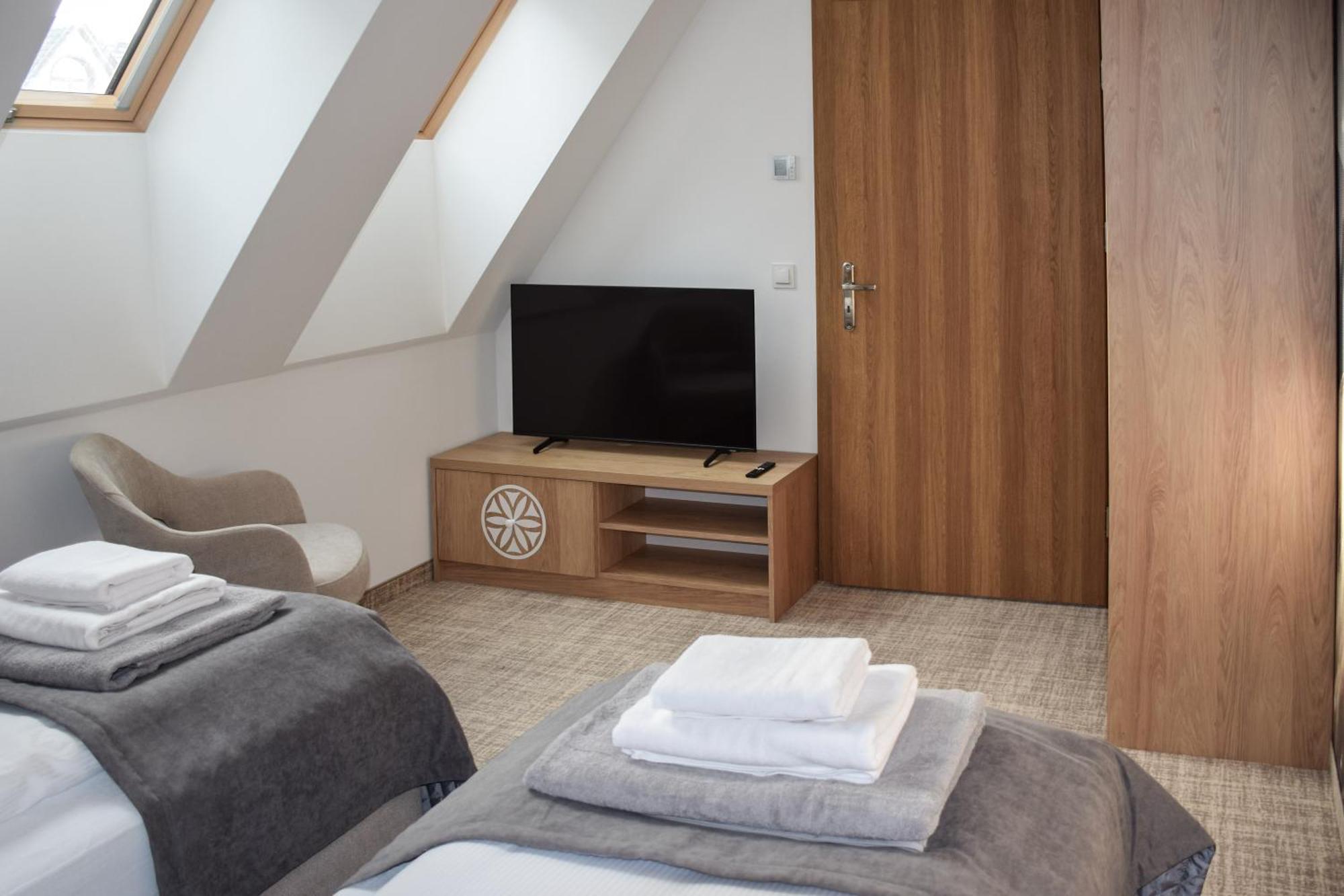 Kaniowka Ski Resort- Relaks W Gorach Z Basenem, Sauna I Jacuzzi ビャウカ エクステリア 写真