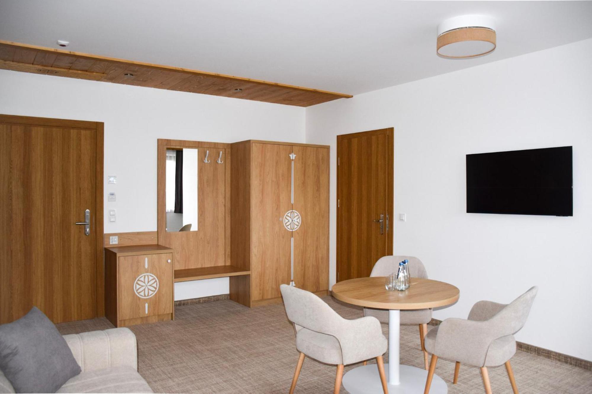Kaniowka Ski Resort- Relaks W Gorach Z Basenem, Sauna I Jacuzzi ビャウカ エクステリア 写真