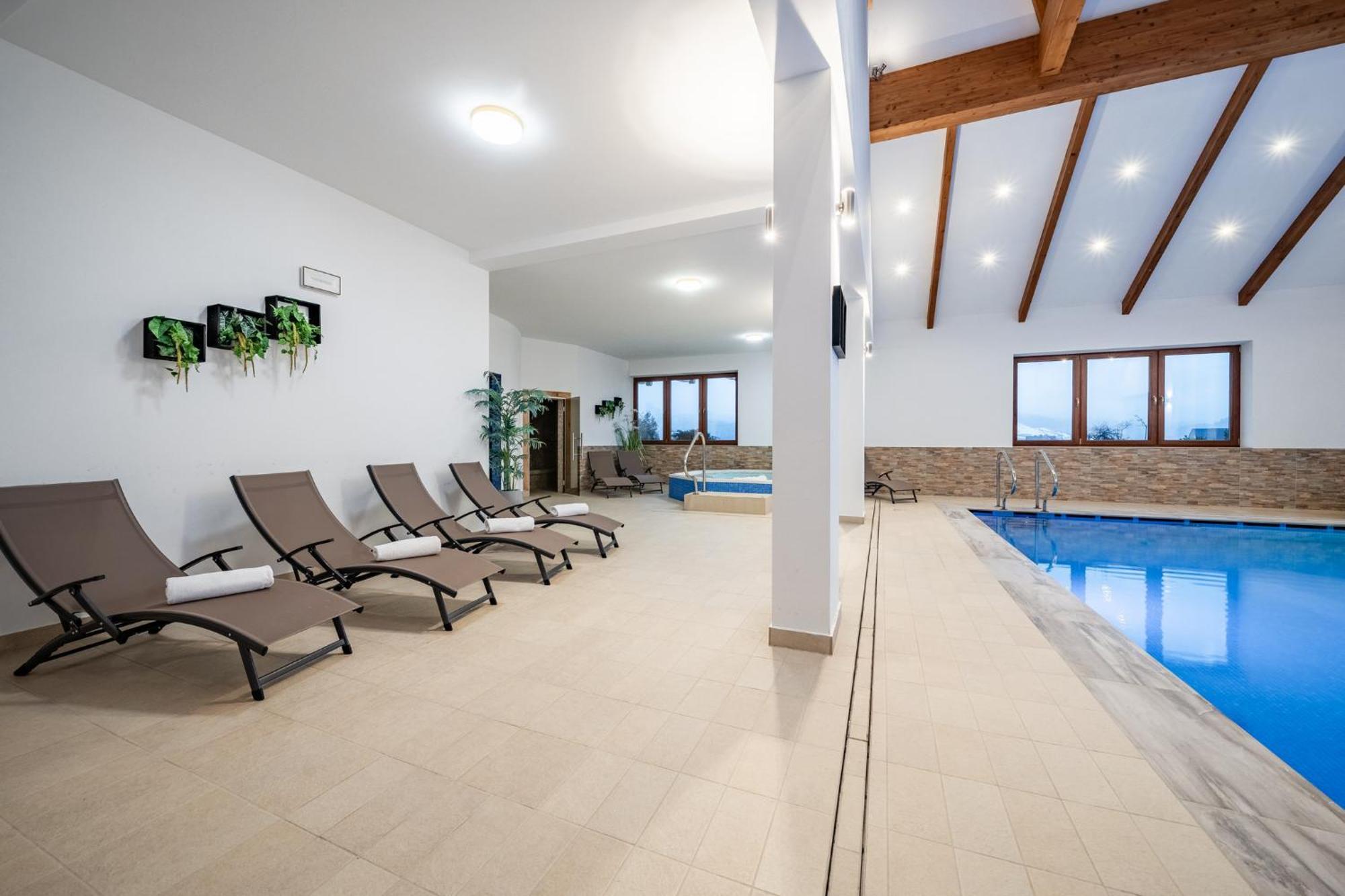 Kaniowka Ski Resort- Relaks W Gorach Z Basenem, Sauna I Jacuzzi ビャウカ エクステリア 写真